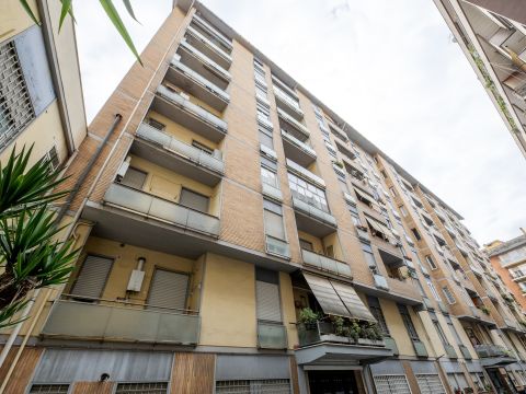 Largo Antonio Beltramelli, 1b