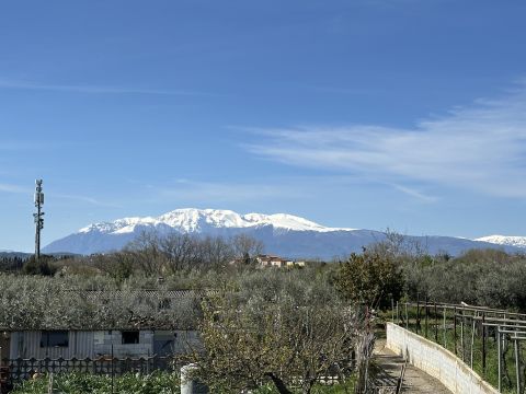 Via Margherita D'Austria 4