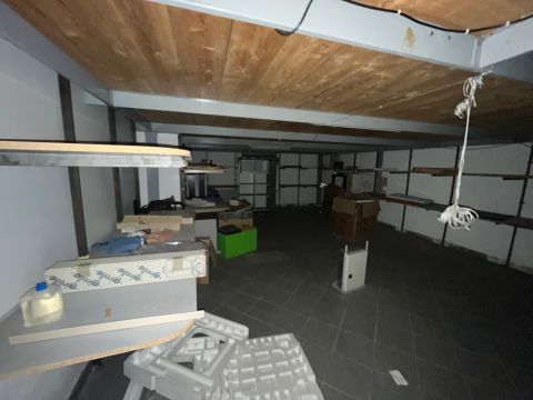 Via Giacomo Giovanetti 64