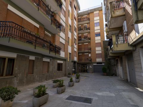 Via Vincenzo Ciaccio, 24