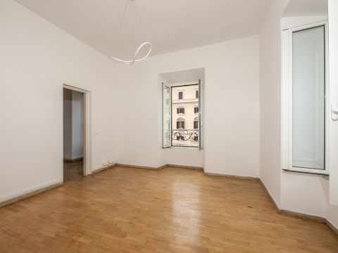 Largo Arenula, 11
