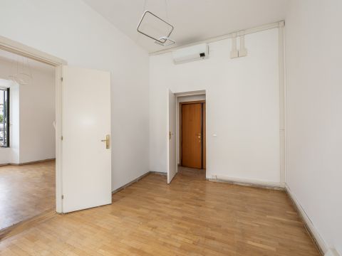 Largo Arenula, 11