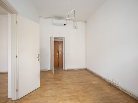 Largo Arenula, 11