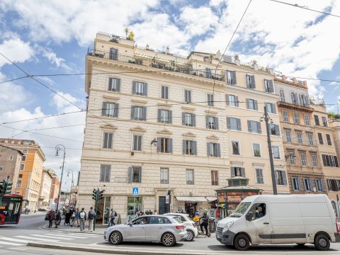Largo Arenula, 11
