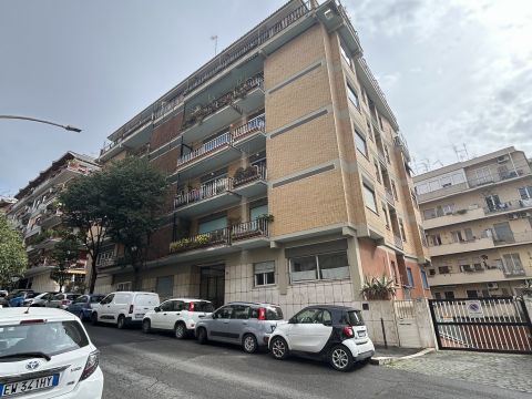 Via di S. Calepodio, 28