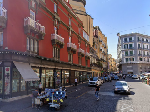 Via Cesare Sersale, 35