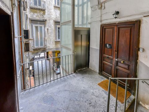 Via Foria, 153
