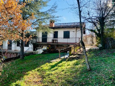 Pietragavina, PV, Italia