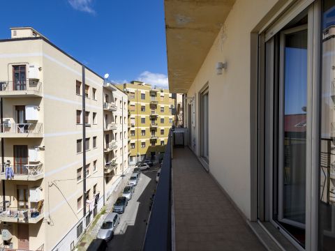 Via Francesco Crispi 151