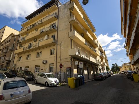 Via Francesco Crispi 151
