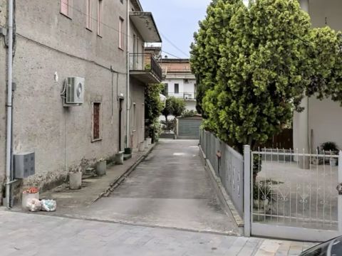 Via Imperia, 17
