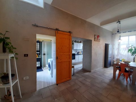 Via Roma, 34