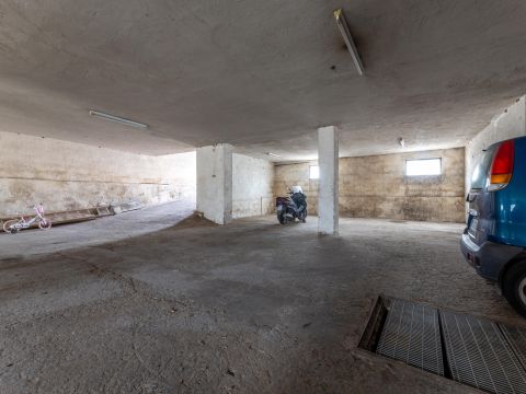 Via N. Bixio, 54