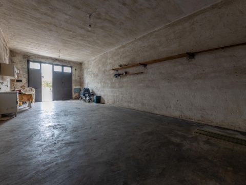 Via N. Bixio, 54
