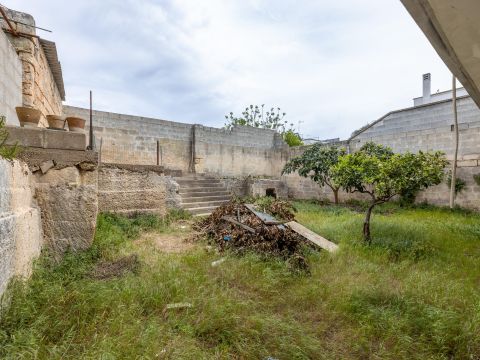 Via N. Bixio, 54