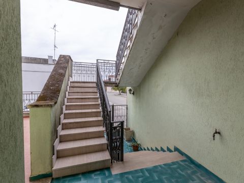 Via N. Bixio, 54