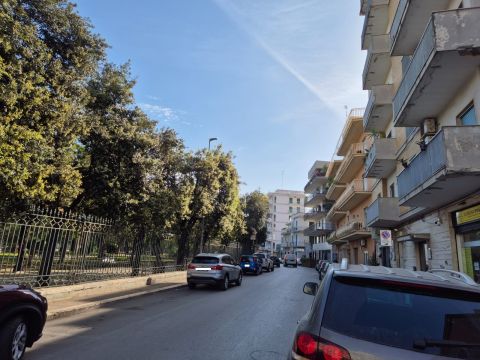 Via 4 Novembre, 19