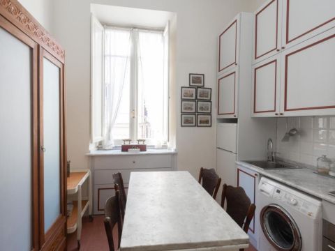 V. Nizza, 33