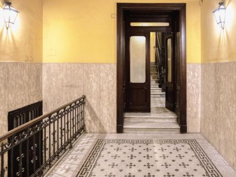 V. Nizza, 33