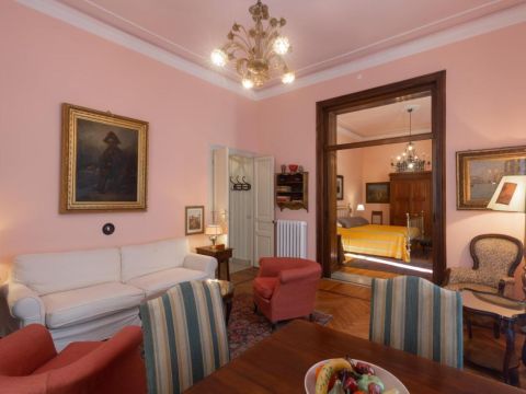 V. Nizza, 33