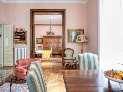 V. Nizza, 33