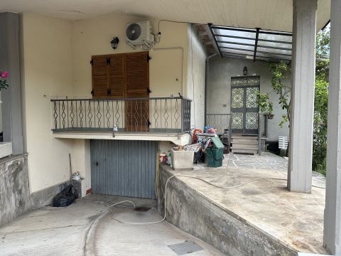 Via Sant'Emidio, 79
