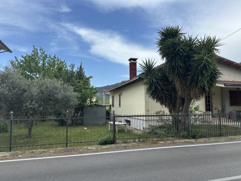 Via Sant'Emidio, 79