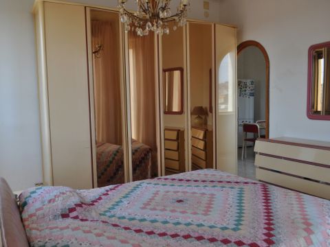 Via Curia, 3