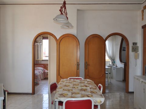 Via Curia, 3