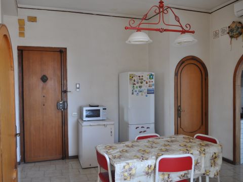 Via Curia, 3