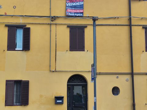 Via del Triumvirato, 43