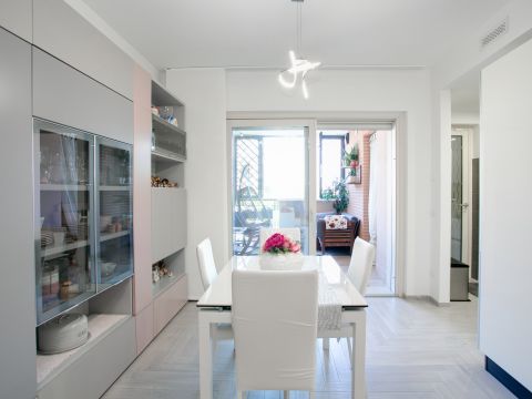 Viale Gianluigi Bonelli 98