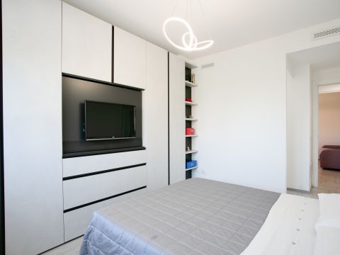 Viale Gianluigi Bonelli 98