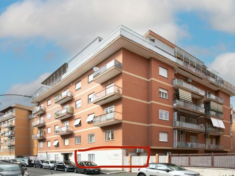 Via degli Irlandesi, 9 - Roma