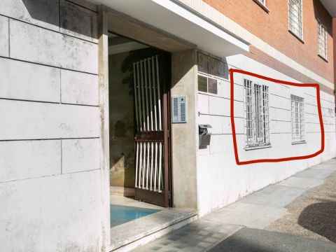 Via degli Irlandesi, 9 - Roma