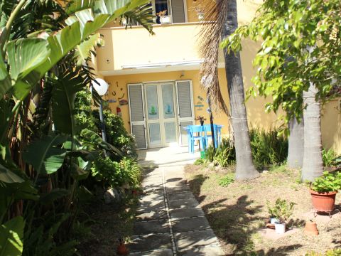 Viale dei Pascià - Torre Saracena