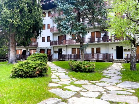 Via Papa Giovanni XXIII, 12