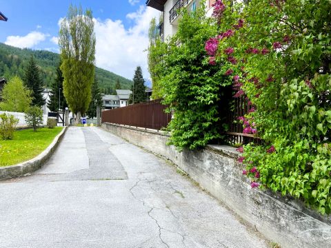 Via Papa Giovanni XXIII, 12