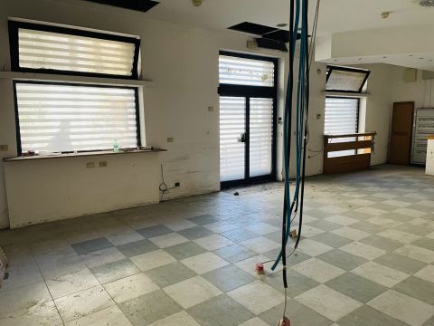 Via dei Reti, 52