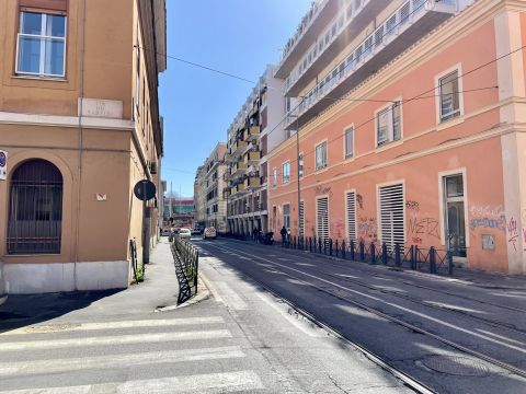 Via dei Reti, 52