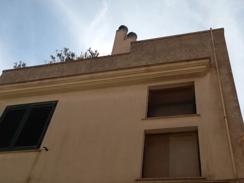 Via Bari, 17