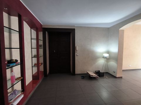 Via Francesco Crispi, 34
