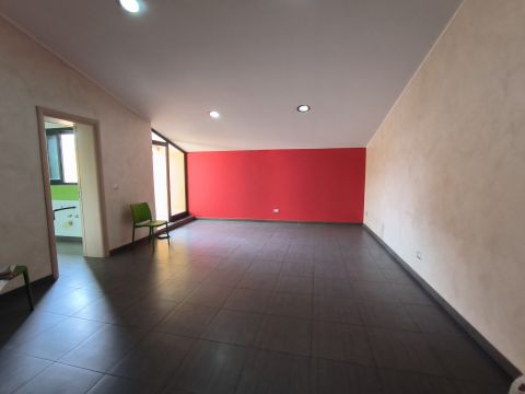 Via Francesco Crispi, 34