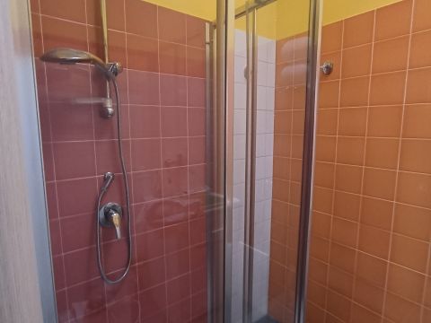 Via Francesco Crispi, 34
