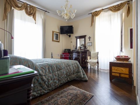 Via Veraldi, 9