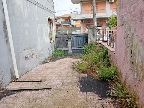 Via Etnea, 345