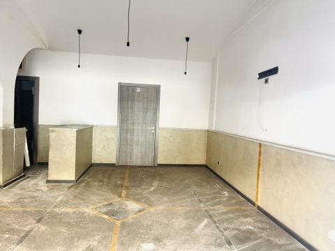 Via Angelo Volpicelli, 34