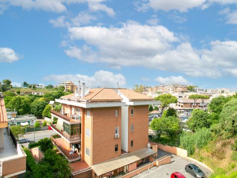 Via Mattia Battistini, 32
