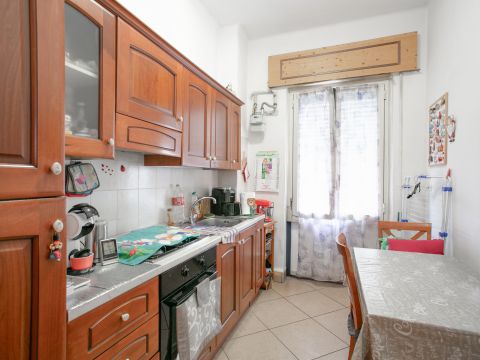 Via Mattia Battistini, 32