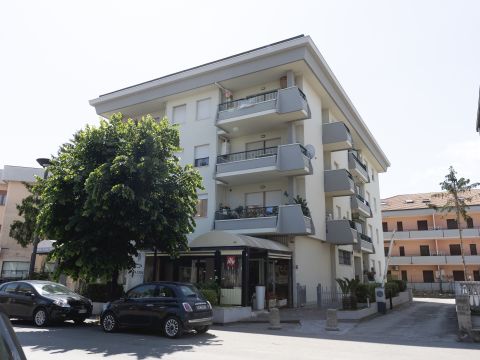 Viale Giuseppe Mazzini 108